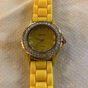 Yellow silicon watch